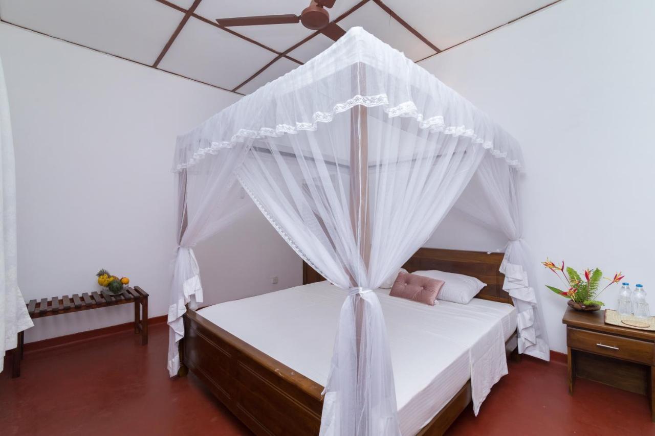 Hikkanest Hikkaduwa Ngoại thất bức ảnh