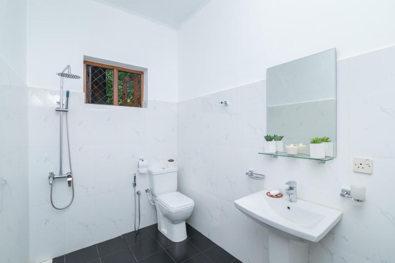 Hikkanest Hikkaduwa Ngoại thất bức ảnh