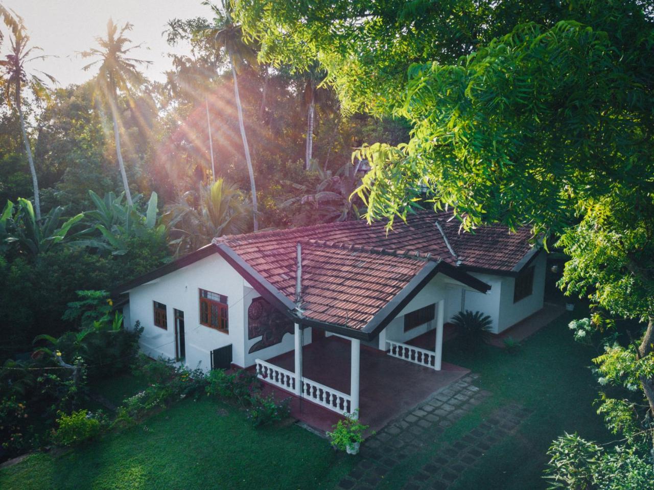 Hikkanest Hikkaduwa Ngoại thất bức ảnh
